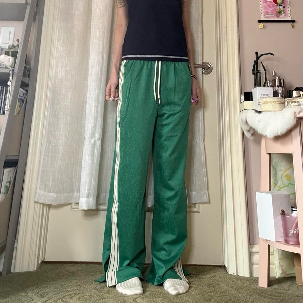 YueFaFuLiao Gently Used Green Sporty Striped Sweatpants/Trackpants Size S